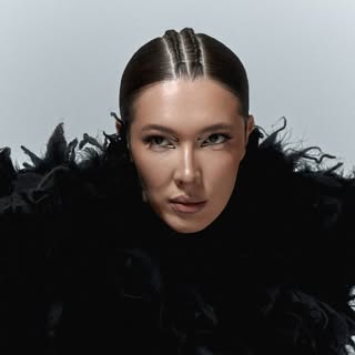 Модель Алматы | уроки фотопозирования и дефиле| UGC